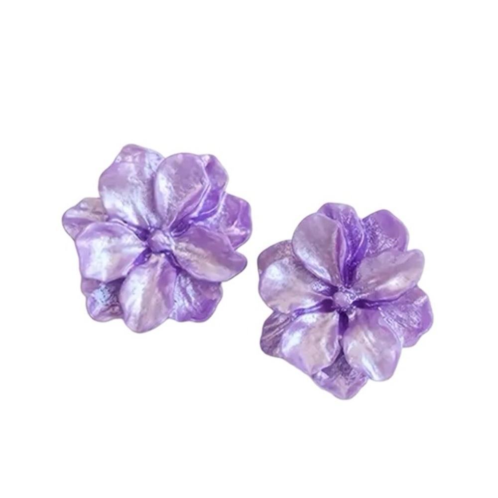 Pretty Purple Flower Stud Earrings